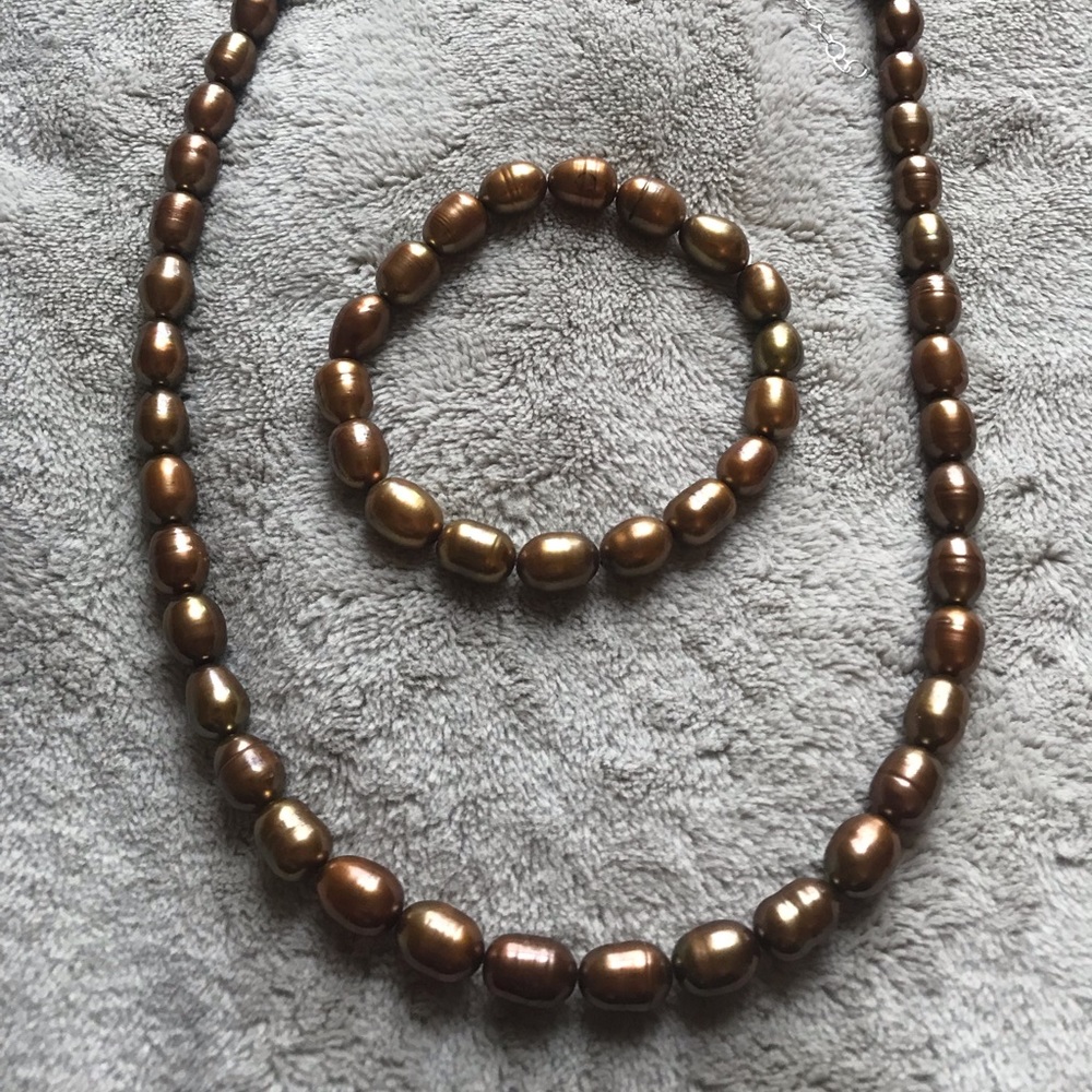 NWOT Real pearl jewelry set